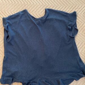 Bobeau blue split back top size S // 1781
